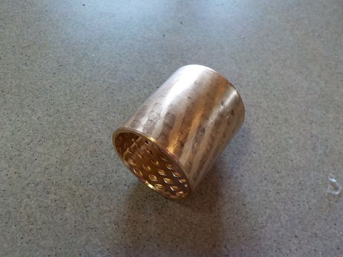 Pouzdro otočného čepu horní