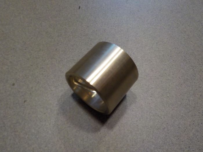 Pouzdro otočného čepu dolní 