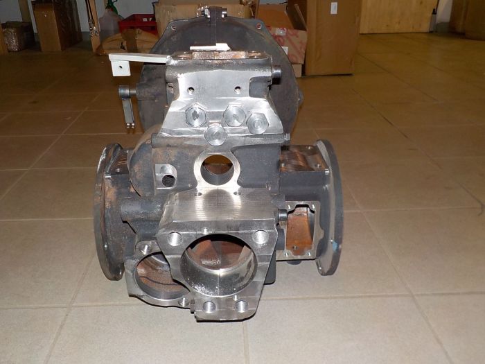 Obal přední skříně převodovky