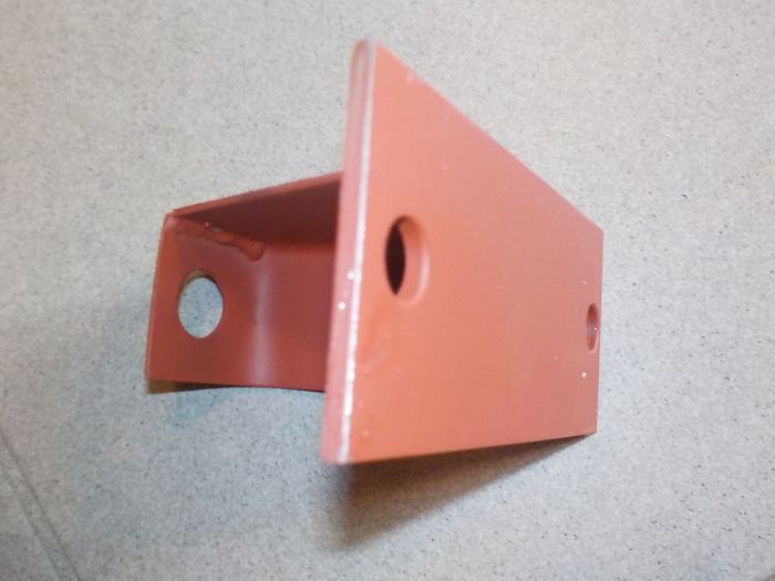 Pravý držák předního světlometu