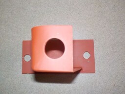 Levý držák předního světlometu