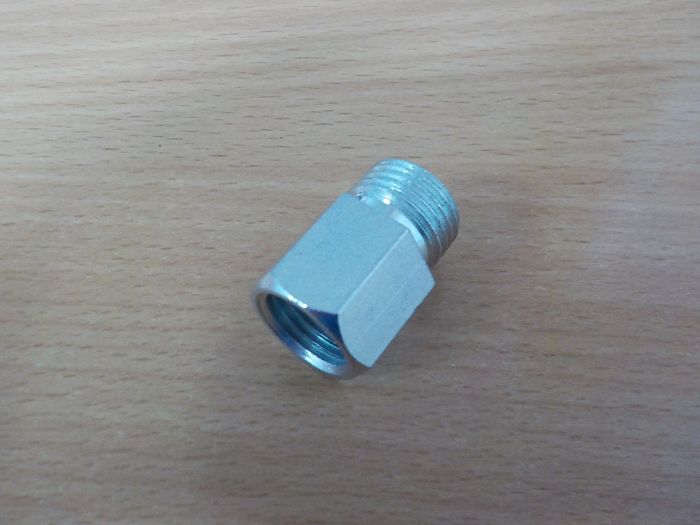 Redukce na ruční čerpadlo