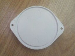 Odrazka červená - pr. 85, 2 otvory