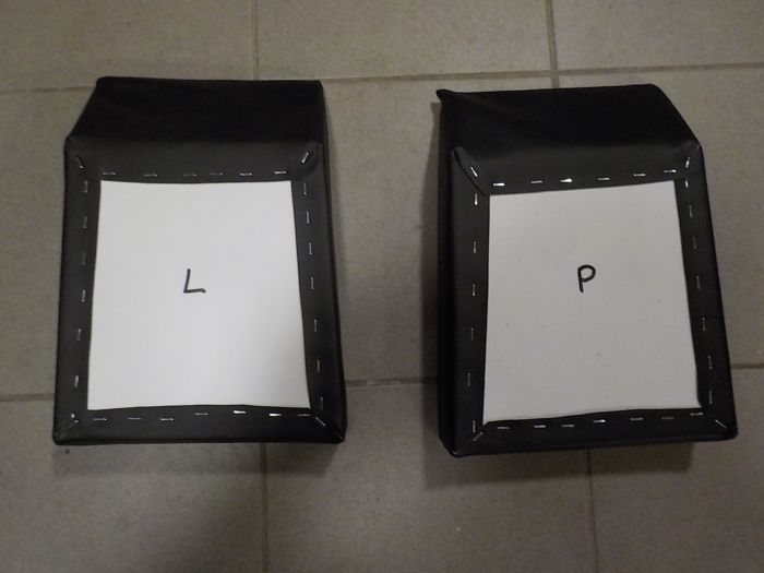 Levé a pravé zadní sedátko černé