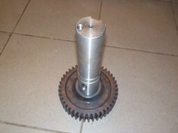 Poloosa s ozubeným kolem 42 zubů