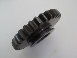 Přesuvné kolo I. a zpětné rychlosti 33 zubů