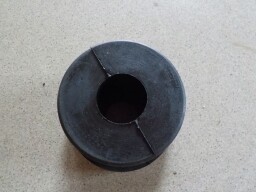 Koncový silentblok do trubky rámu kabiny 