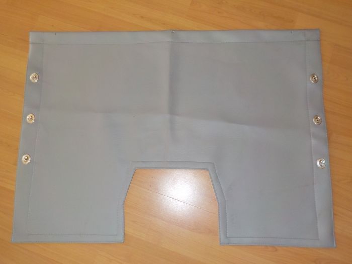 Plachta zadní spodní části kabiny