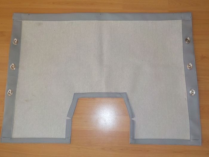 Plachta zadní spodní části kabiny