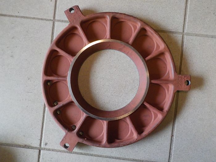 Tlačný věnec spojky náhonu