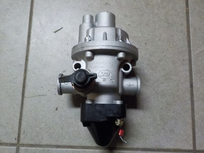 Regulátor tlaku sdružený original