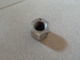 Upínací matice M20x1,5