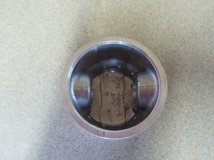 Píst kompresoru průměr 65 mm