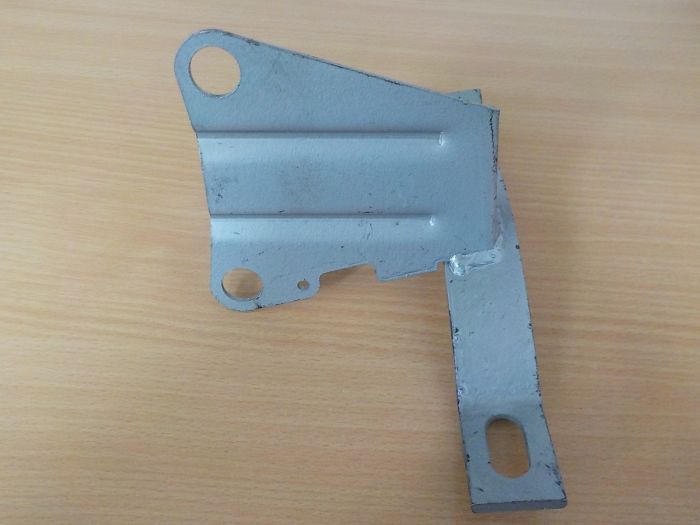 Držák vzduchojemu zadní