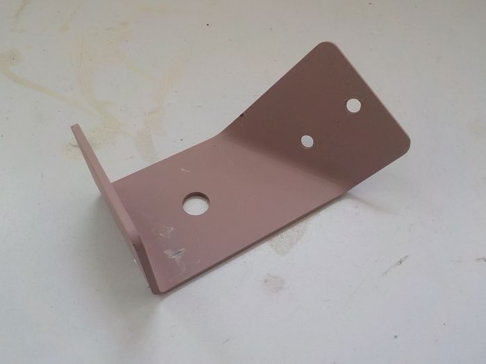 Pravý držák světla na blatník