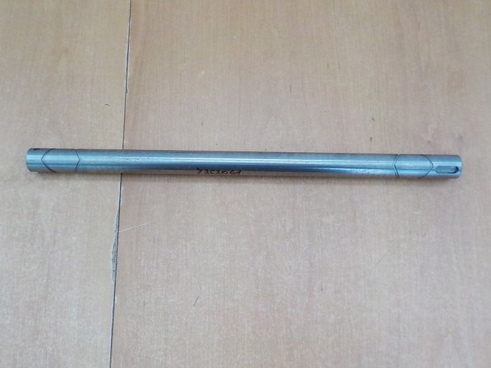 Hřídel vypínací páčky spojky