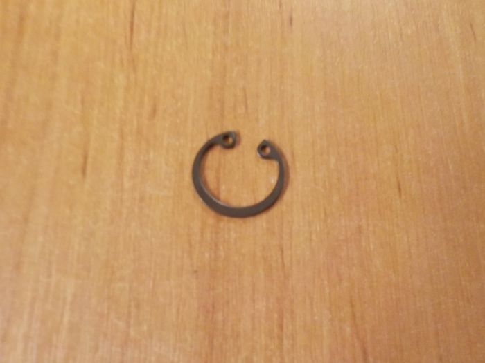 Zajišťovací kroužek čepu 18 mm