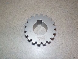 Pastorek hřídele řízení 18 zubů