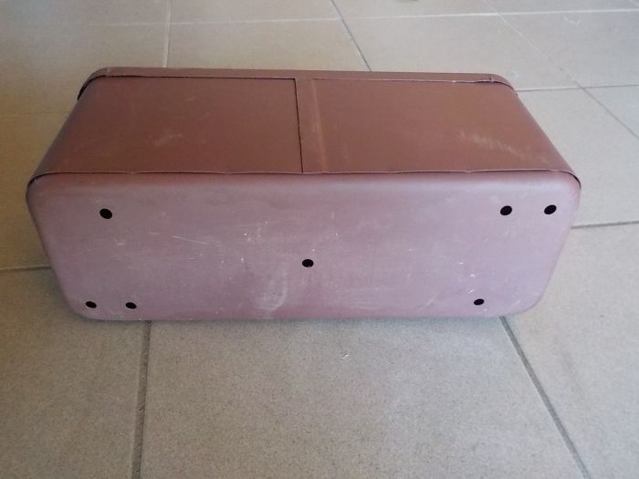 Skříňka na nářadí kovová