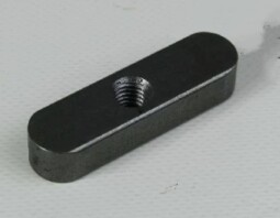 Pero levé výsuvné části osy