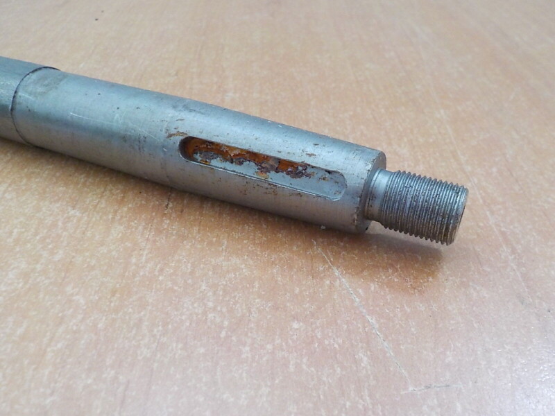 Tyč řízení se šnekem