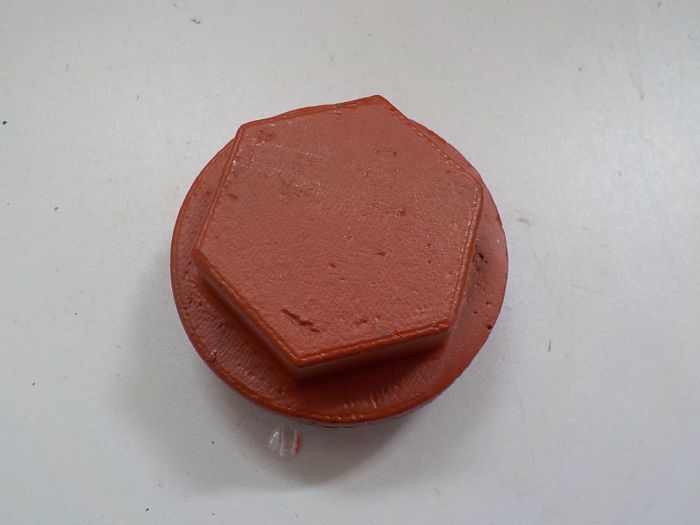 Zátka pro nalévání oleje