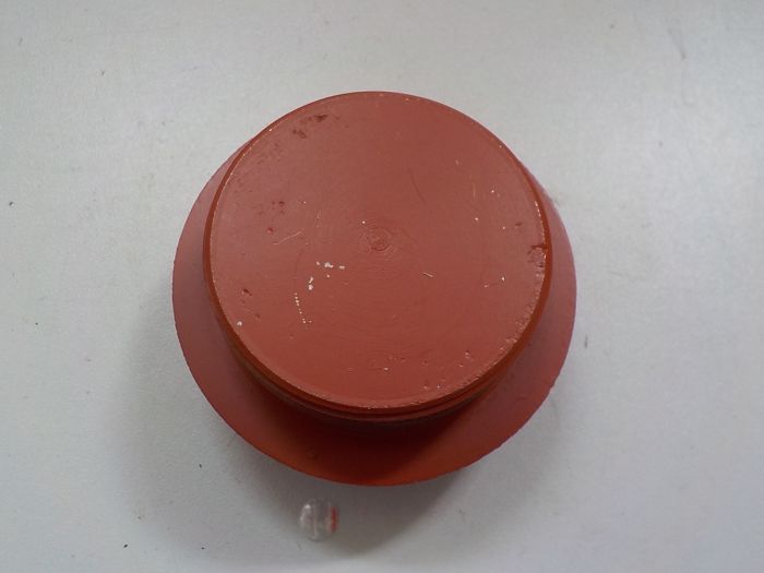 Zátka pro nalévání oleje