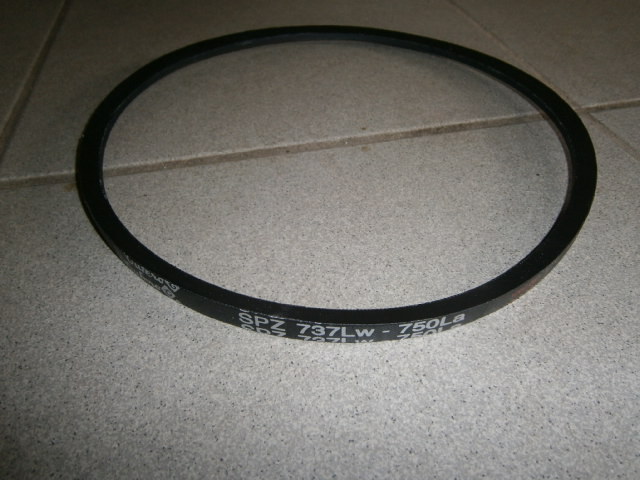 Klínový řemen 9,5x737x750