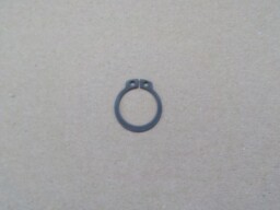 Pojistný kroužek vnější 17 mm