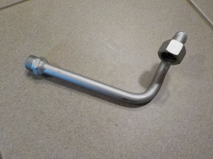 Přípojka na válec hydrauliky