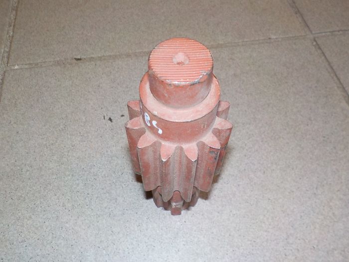 Pastorek diferenciálu 12 zubů