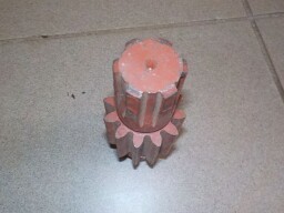 Pastorek diferenciálu 12 zubů