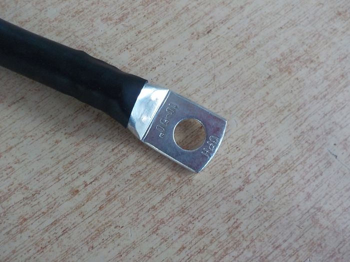 Zemnící kabel minus