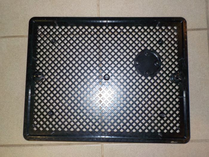 Mřížka přední plná Zetor 4611-6911