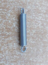 Pružina stavitelné řemenice vodního čerpadla