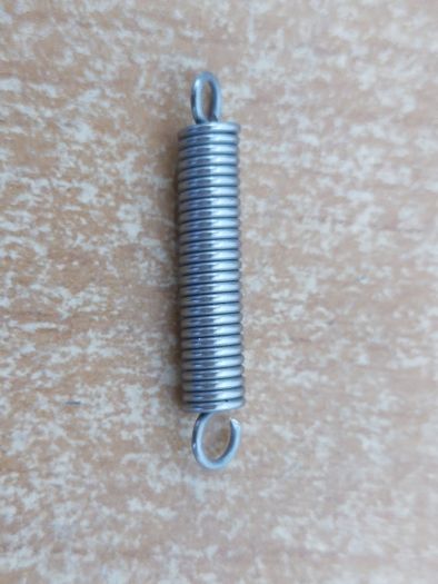 Pružina stavitelné řemenice vodního čerpadla