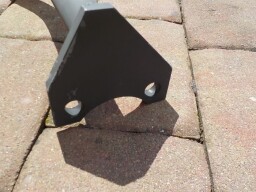 Držák blatníku horní levý