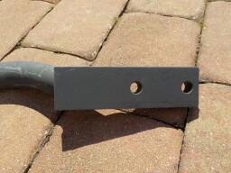 Vzpěra předního blatníku levá - obdélník