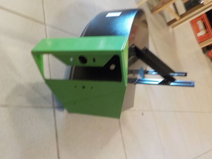 Blatník zadní levý