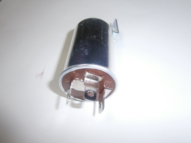 Přerušovač s očkem