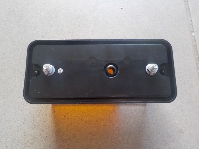 Přední světlo levé - délka 16 cm