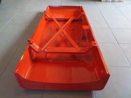 Kapota motoru Z6211-7245 komaxit červená