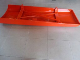 Kapota motoru Z6211-7245 komaxit červená