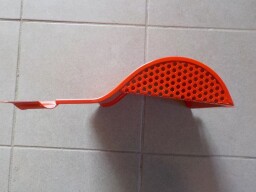 Boční kryt alternátoru komaxit červená