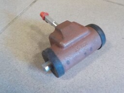 Brzdový váleček dovoz