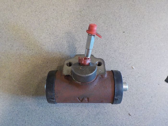 Brzdový váleček dovoz