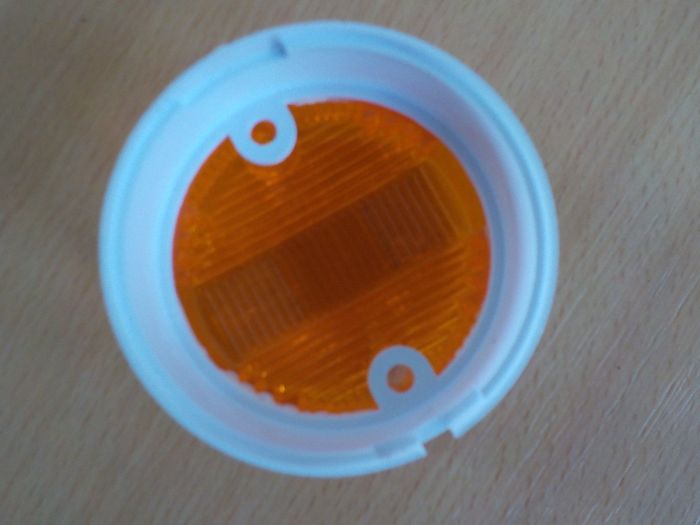 Kryt pozičního světla oranžový