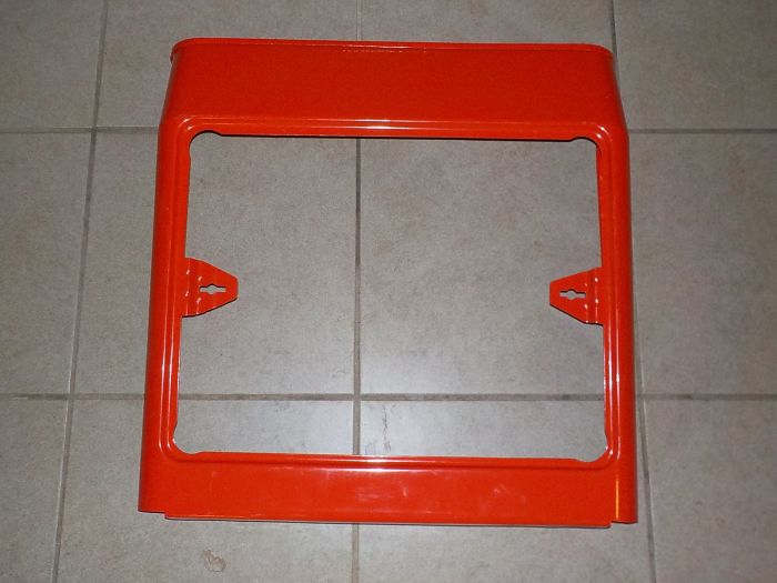 Přední maska Zetor Z5711-6911 komaxit červená