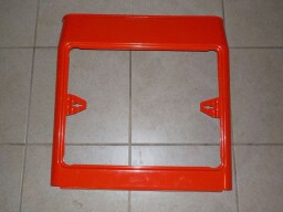 Přední maska Zetor Z5711-6911 komaxit červená