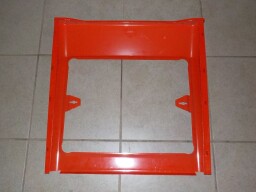 Přední maska Zetor Z5711-6911 komaxit červená